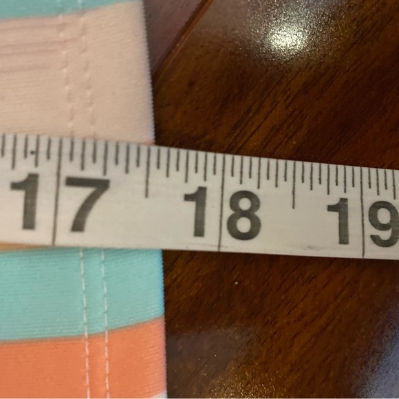 Decree Pink and Green Sleeveless Crop Tank Top Medium NWT - Picture 9 of 9